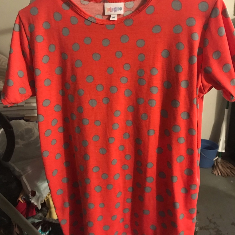 LulaRoe Classic T. Size 14.